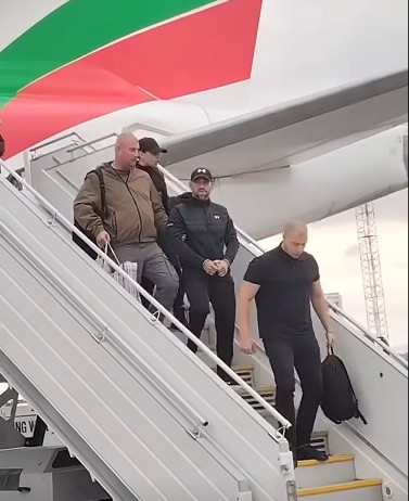Стоян Колев се прибра в България (ВИДЕО)