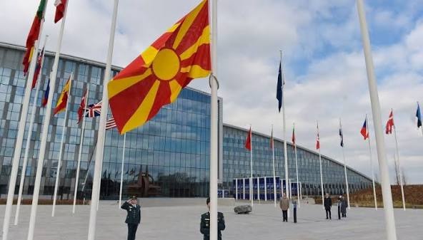 Опозицията в Северна Македония упрекна правителството, че изостря отношенията със София