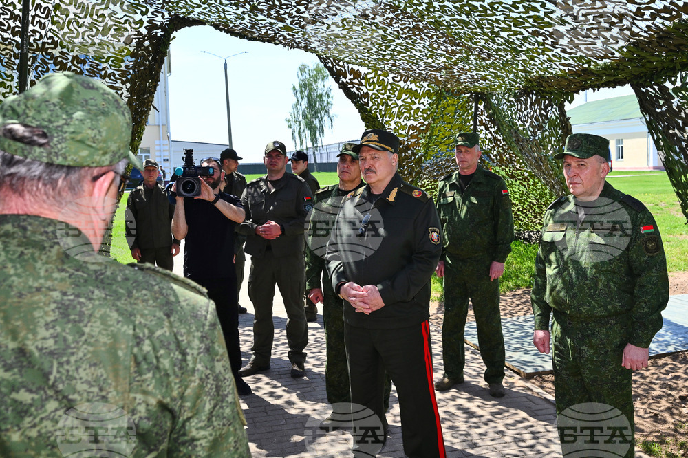 Беларус проведе военни учения по границата с ЕС