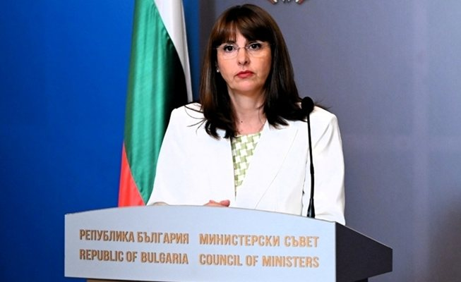 Нова формула за минималната заплата прие правителството, но още смята сумата