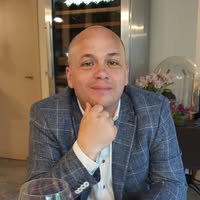 Наративна полиция: какво не трябва да мислиш