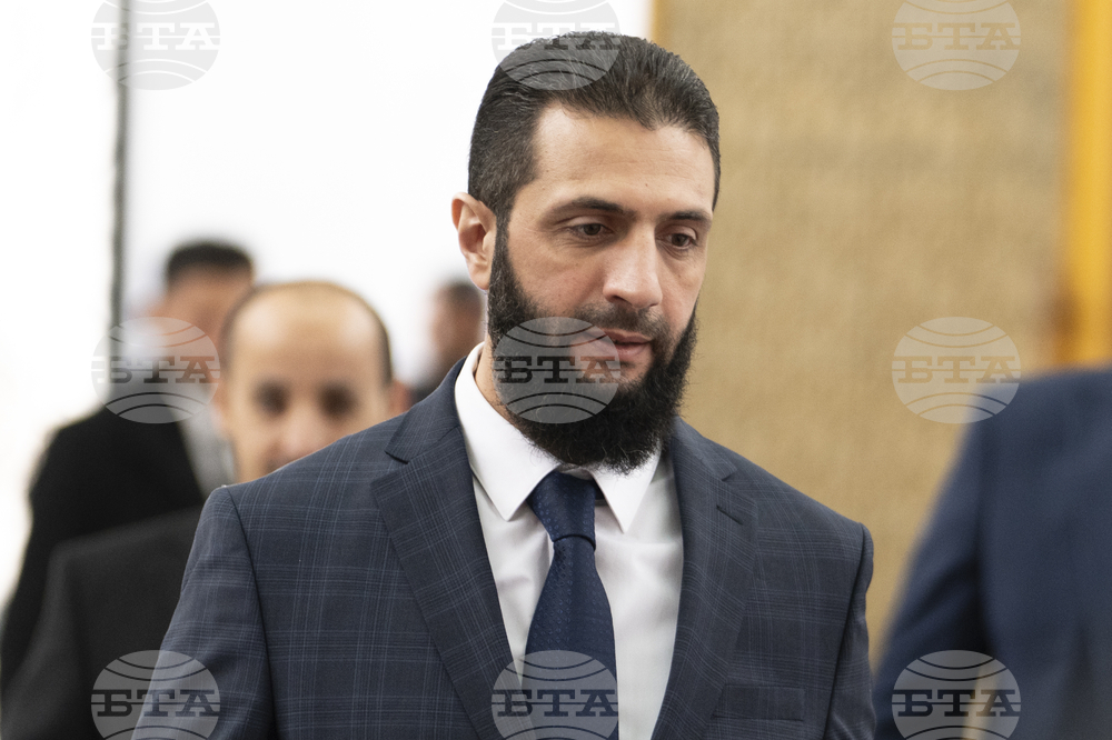 Само не разбрах как точно Европа и САЩ признават за демократичен лидер и президент на Сирия човек, дето никога не се е явявал на избори?