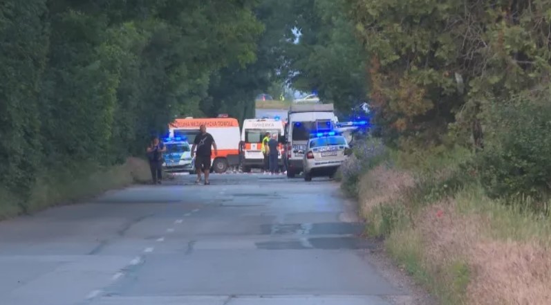 Гонка между два автомобила е причинила тежката катастрофа в София