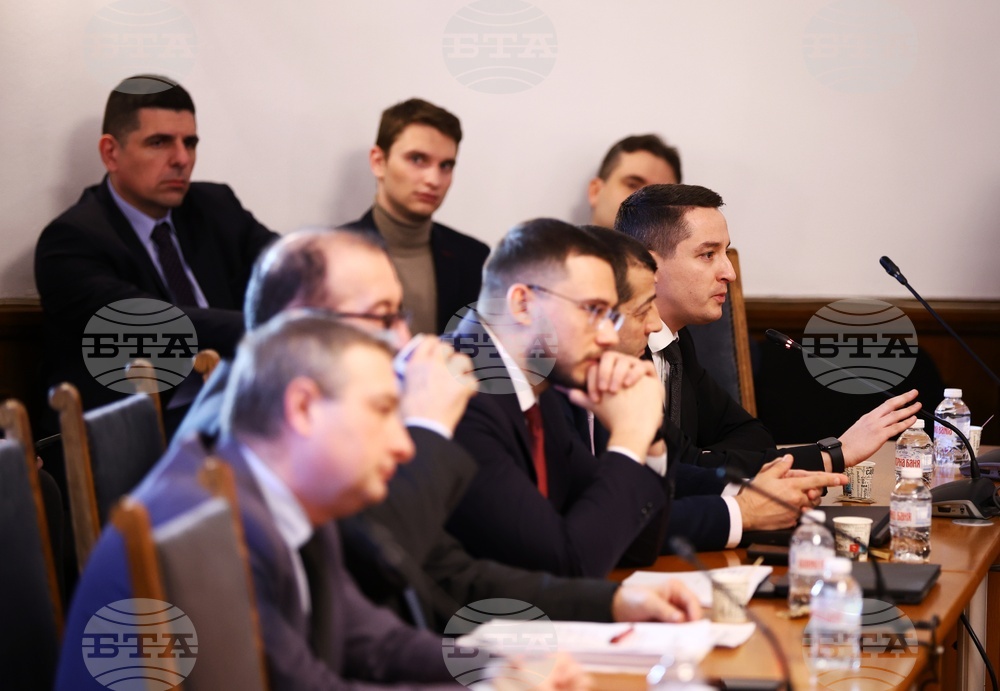 Правната комисия на НС отхвърли 100% машинно гласуване на изборите