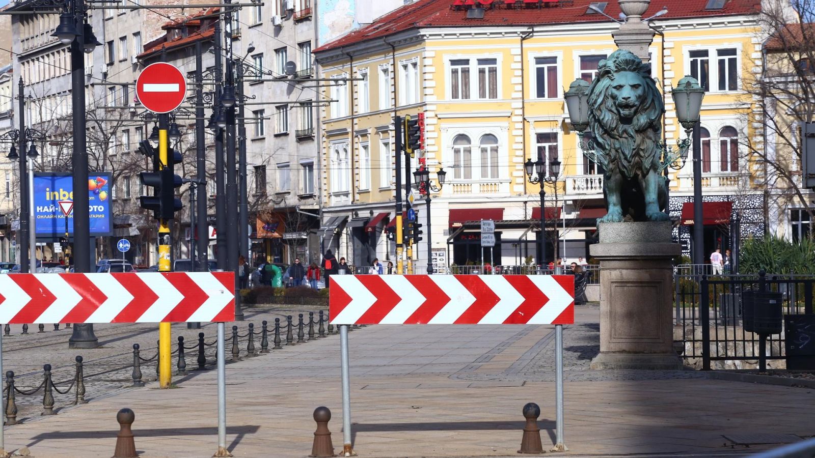 Масов бой между мигранти на Лъвов мост в София, столичани в паника