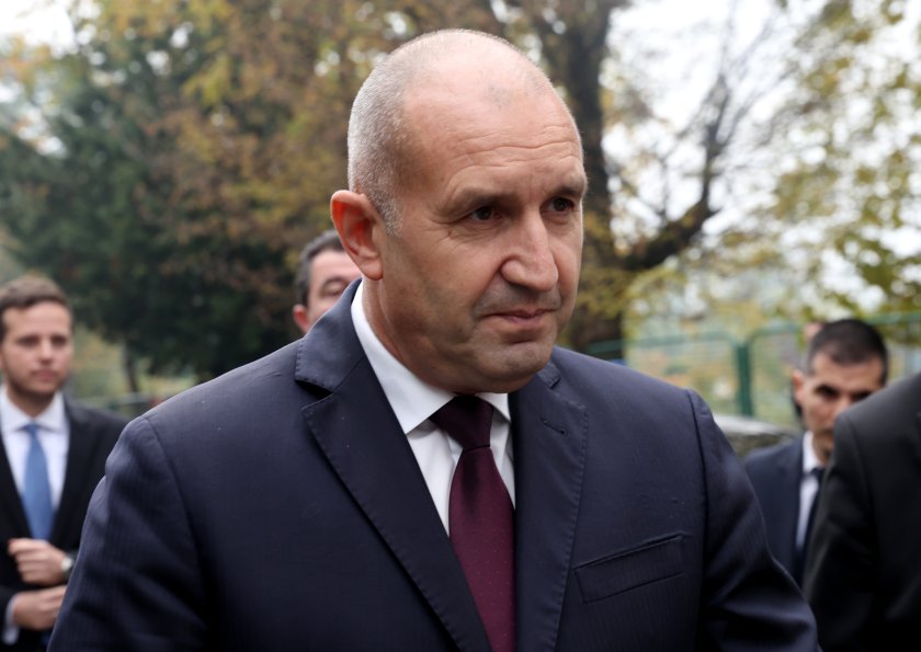 Радев: България е първата европейска страна по пътя на миграцията от Близкия изток и трябва да постави въпроса на следващия Европейски съвет