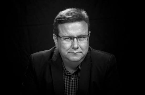 Необявеният кандидат за президент на умните и красивите Андрей Гюров написал пост със заглавие 