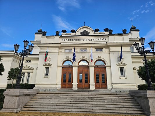 Всеки четвърти в парламента е приятел на Русия, само 20 на Украйна