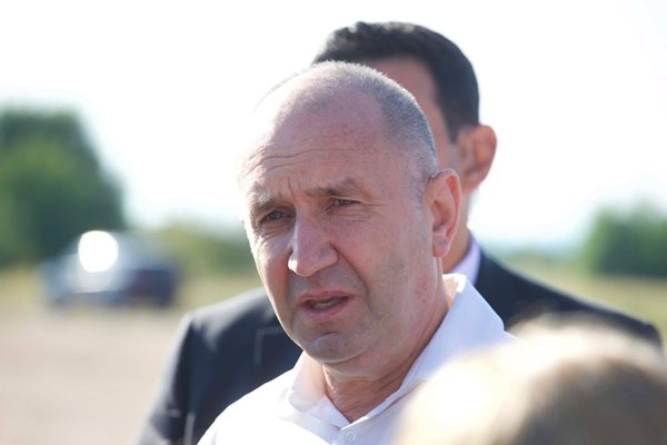 Радев: Изграждаме Национален център за наблюдение на данни от Космоса в Доброславци