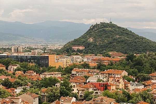 Седмица след убийството, което потресе България: Голям фест на Младежкия хълм