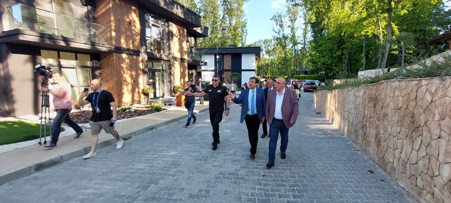 Спират тока и водата на незаконните сгради в местността Баба Алино, предстои и събарянето им