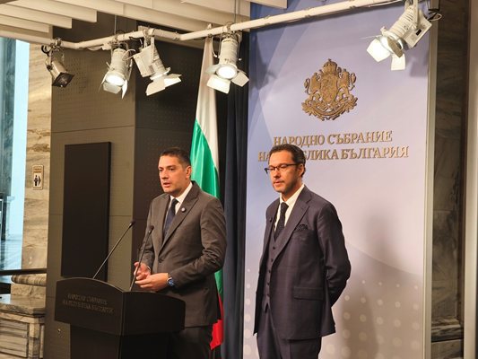 ГЕРБ: Премиерът и президентът се държат като хипита, а войната ескалира