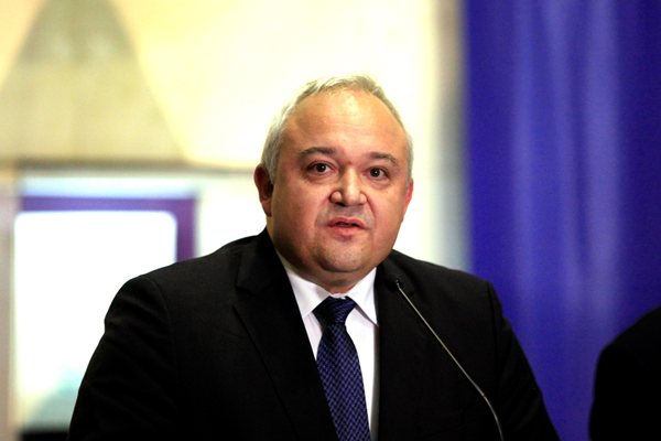 Иван Демерджиев: Прокуратурата иззе от ГДБОП проверката за полетите на Делян Пеевски
