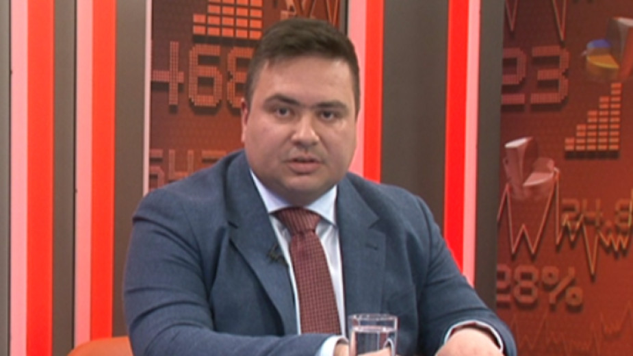 САЩ изчерпват ракетите срещу Иран и започват икономическа война: Санкции за всяка държава, която търгува с Техеран