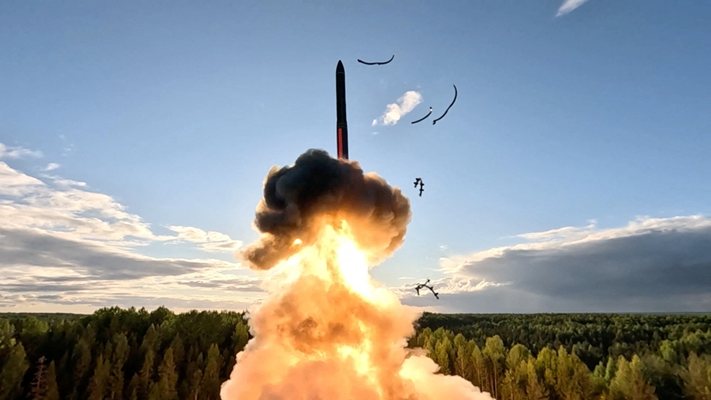 Русия тества междуконтинентална ракета с ядрена глава след визитата на Ратклиф 