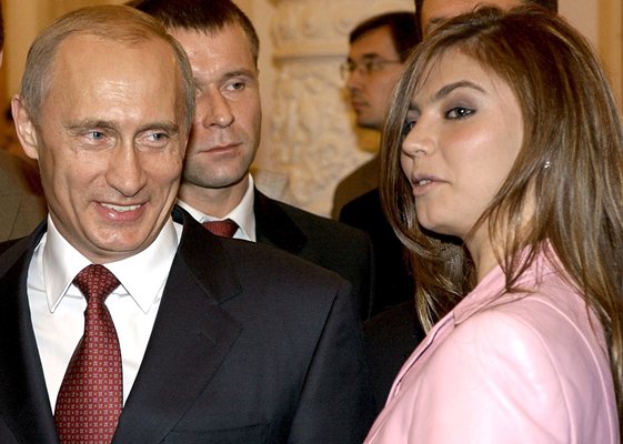 Алина Кабаева на Путин купи любимия му вестник 