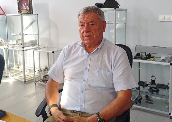Ами имал и втори заглушител – с такъв пазят президентите на Египет и Индия