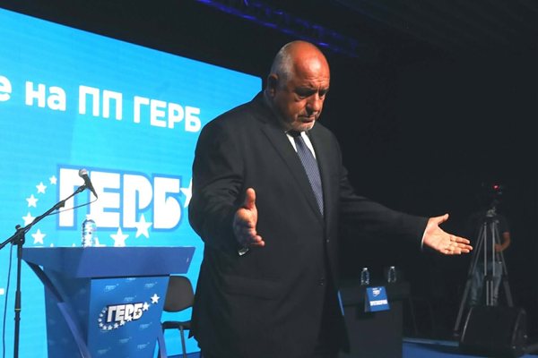 Депутатите на ГЕРБ притискат Бойко Борисов за кандидат за президент