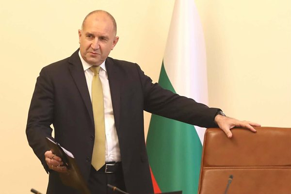 Премиерът обяви смяна на икономическия модел - от потребление и заеми, към агресивни инвестиции и растеж