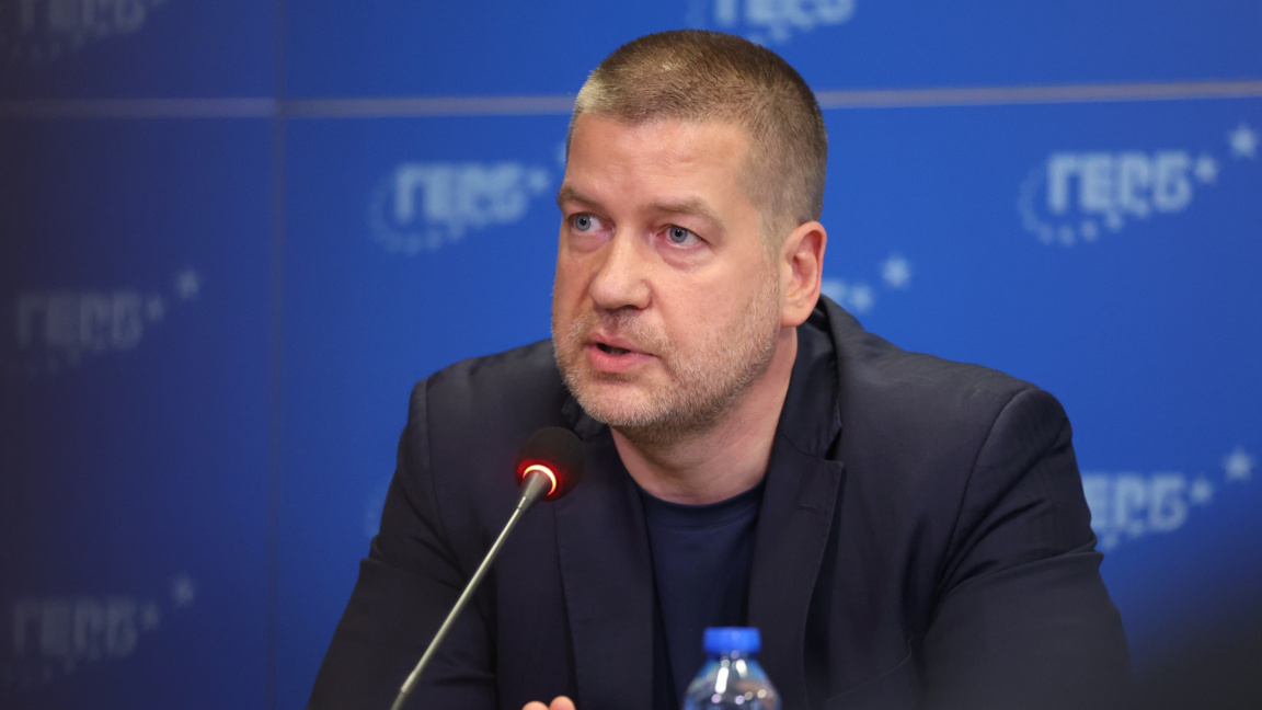 Кметът на Стара Загора избра Илияна Йотова и удари ГЕРБ