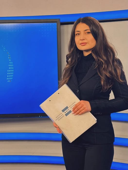 Българската национална телевизия - платена от българските данъкоплатци - излъчва новини на украински език. В същото време в Украйна никой не е чувал за новини на български