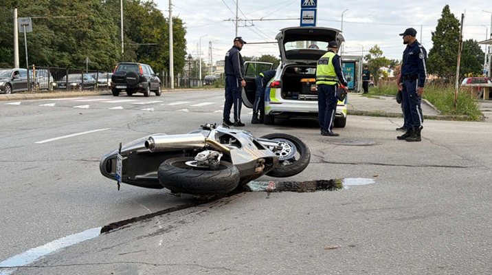 Моторист е в кома, врязал се в джип в Русе