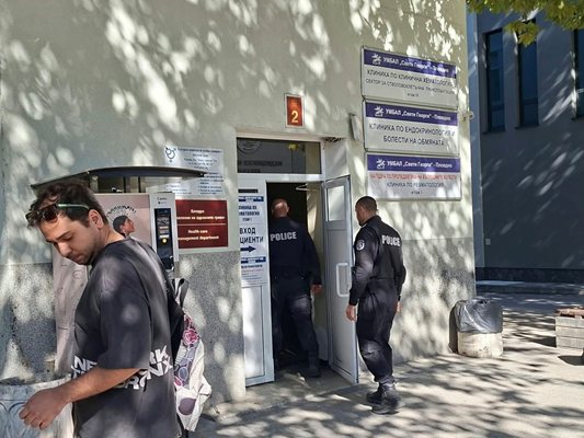 Фалшиви пациенти за 5 млн. евро докараха арести на декан и още 9-има в болница “Св. Георги” в Пловдив