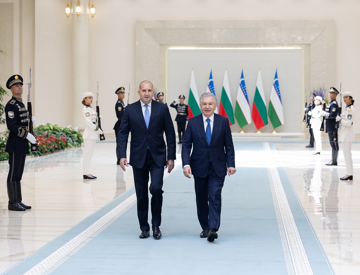 Радев: С президента Шавкат Мирзиёев подписахме съвместна декларация за засилване на сътрудничеството между България и Узбекистан