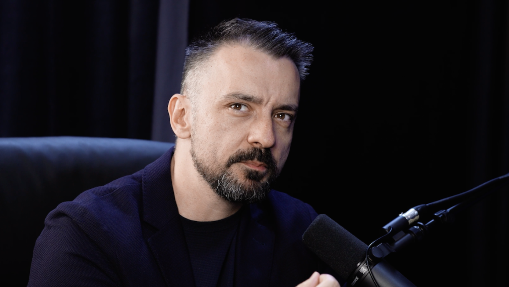 Кристиян Шкварек: От Петрохан до „Баба Алино“ - за умнокрасивите истината е фашизъм и заговор на мафията
