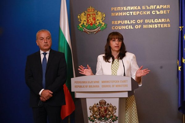 660 евро минимална заплата предлага правителството, с 12,80 евро по-ниска от възможното