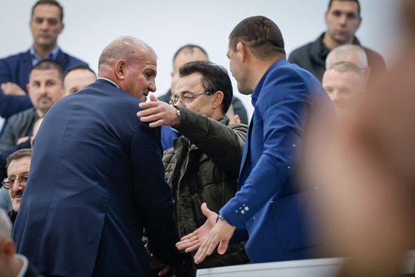 Борбата тушира Станка Златева, Тодор Ангелов е новият президент