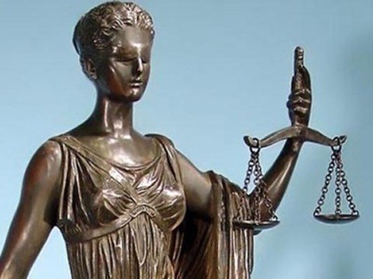 Оставиха в ареста 64-годишен, обвинен за блудство с малолетна в Монтана