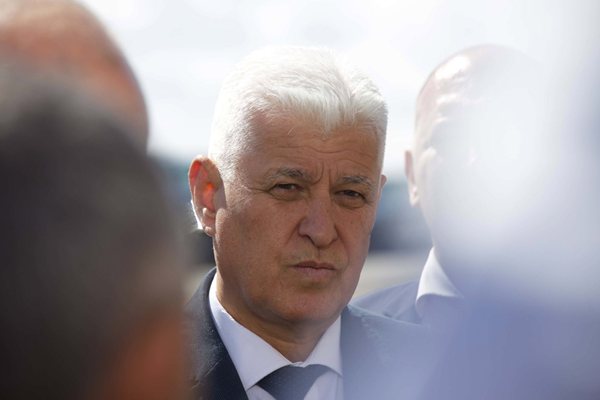 Българската армия е мобилизирала всички налични средства за охрана на Черноморието