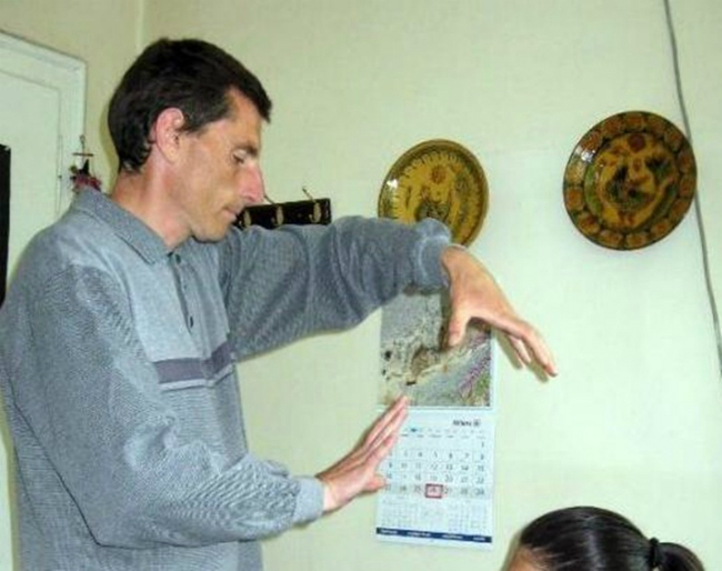 Внимание! Дами, пазете се, Деси от Пелово набелязва нови жертви!