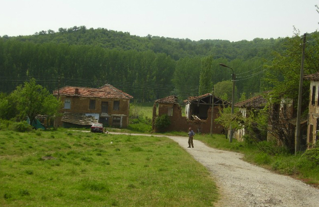 Германци искат да живеят в изоставено родопско село. Ето защо...