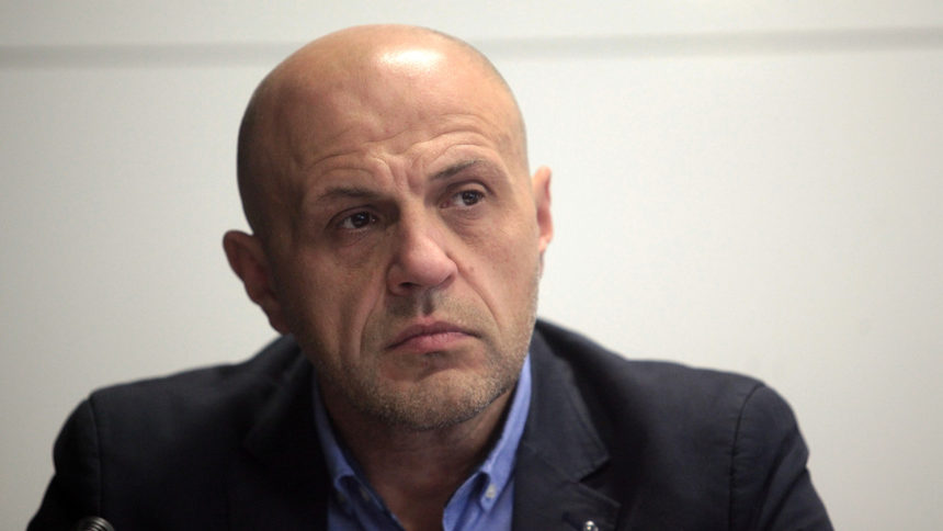 Правителството опроверга 