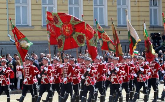 Отбелязваме 6 май с танкове, изтребители и македонски военни