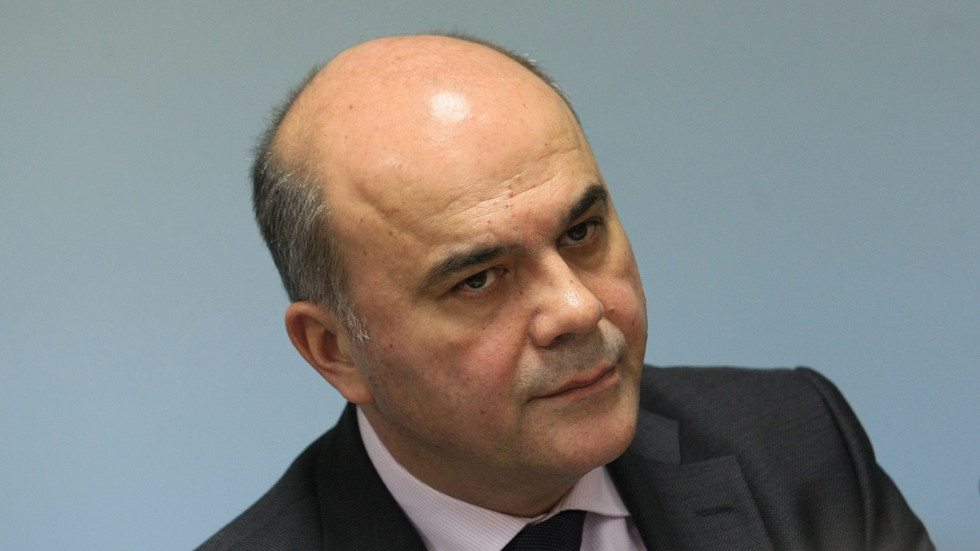 Социалният министър подаде оставка
