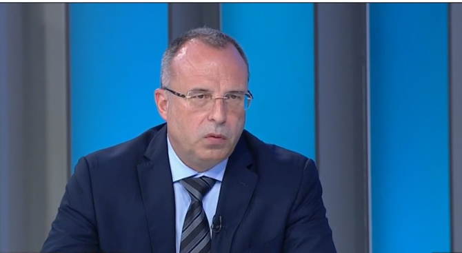 Порожанов: Трябва да се вземат втори проби от всички стада, ще проверяваме в радиус от 20 км