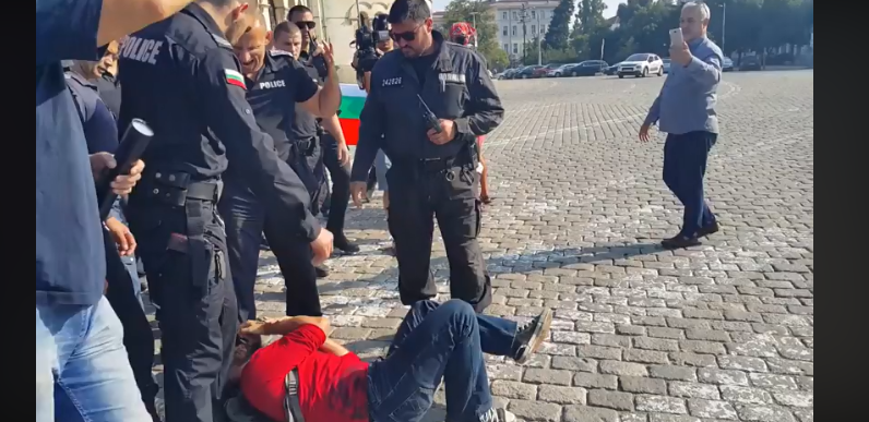 Богомил Бонев за Манол Глишев: 