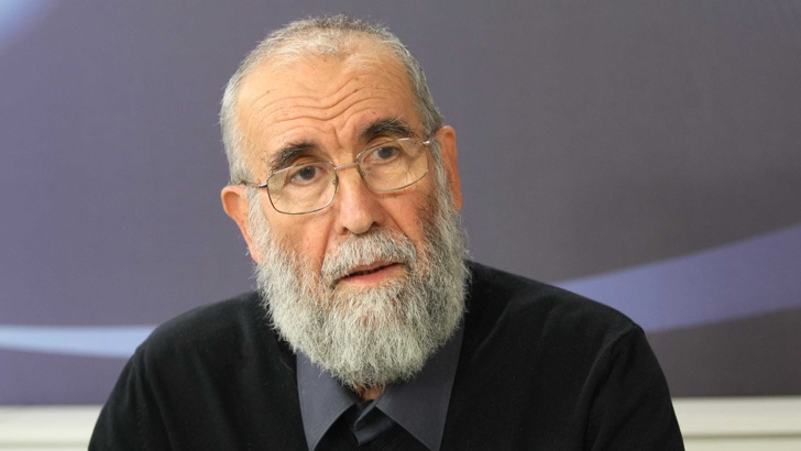 Проф. Георги Чобанов: Виждаме как модерният път на коприната ни заобикаля