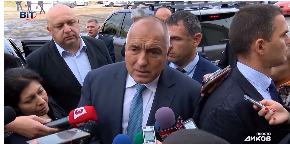 Властта и шепотът на журналистите