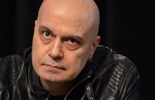 Слави Трифонов: “Защо протестират румънците”