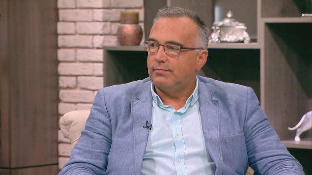 Антон Кутев: Кабинетът се разпада, а Борисов панически се опитва да го задържи