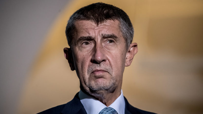 И Чехия застана зад Орбан