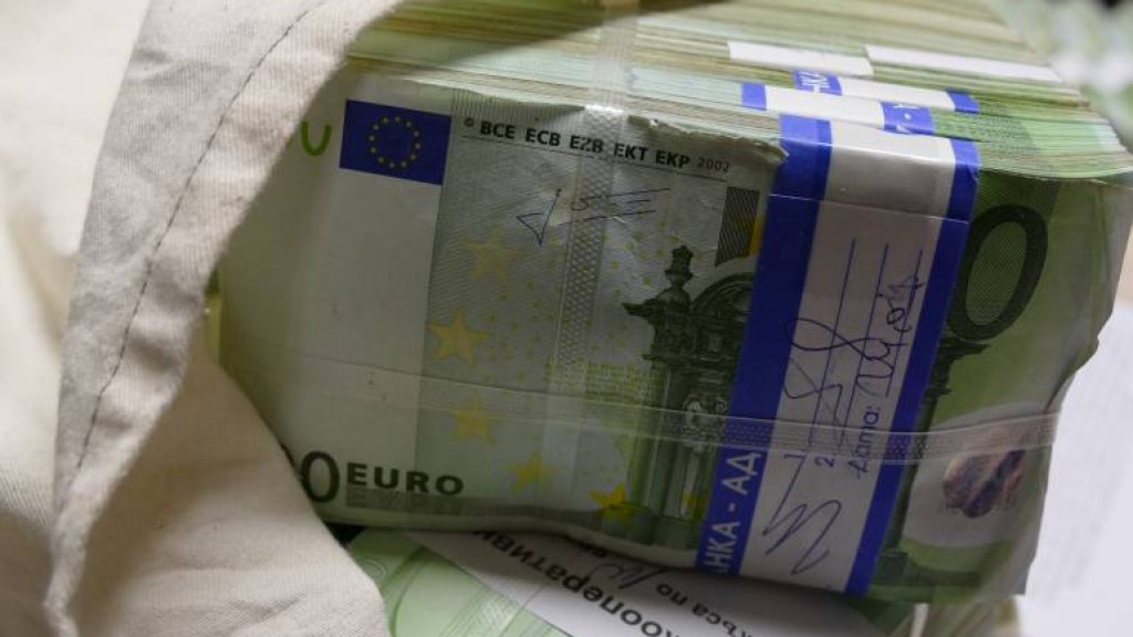 Разследващи откриха още 500 хил. лева на Арабаджиеви в Бургас