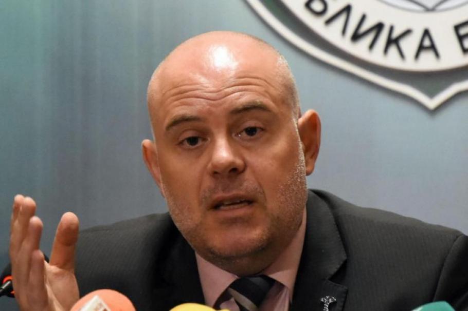 Прокуратурата: Документите за български произход са стрували между 5000 и 8000 евро