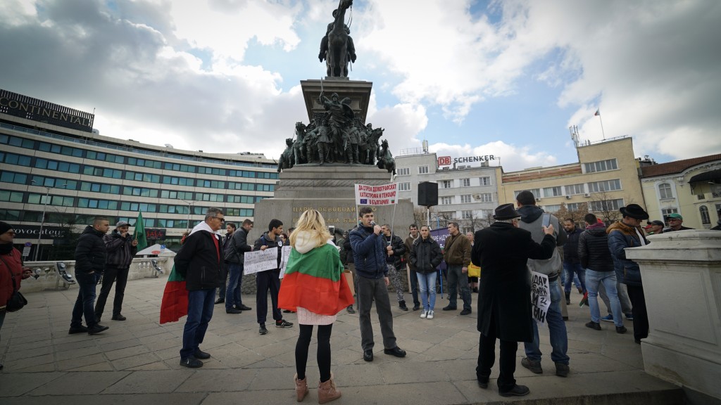 Започна тридневен протест пред НС с искане за оставка на правителството
