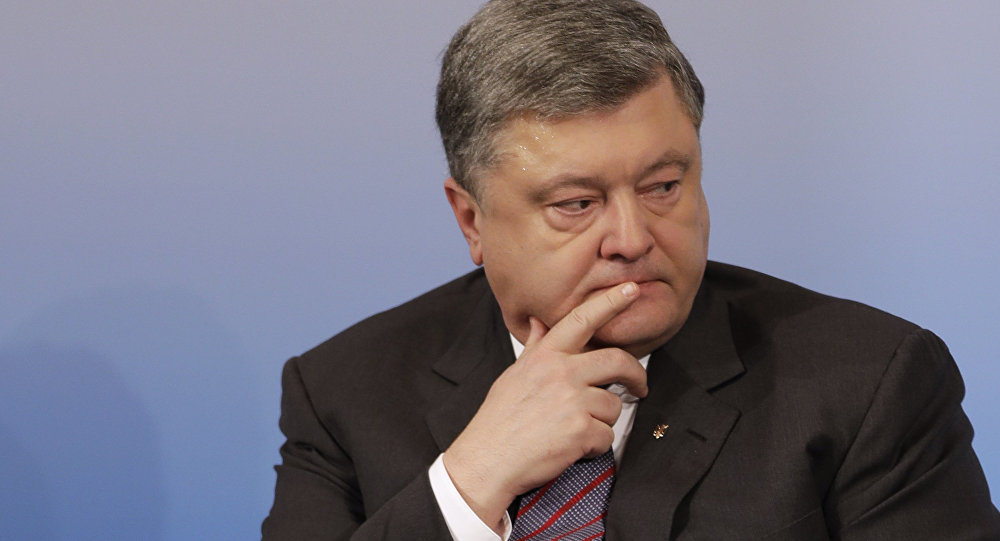 Президентът Порошенко ще предложи да се въведе военно положение в Украйна