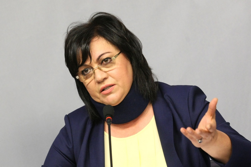 Нинова към Борисов: Кой нареди да следят срещите ми с хората? В свободна държава ли живеем?